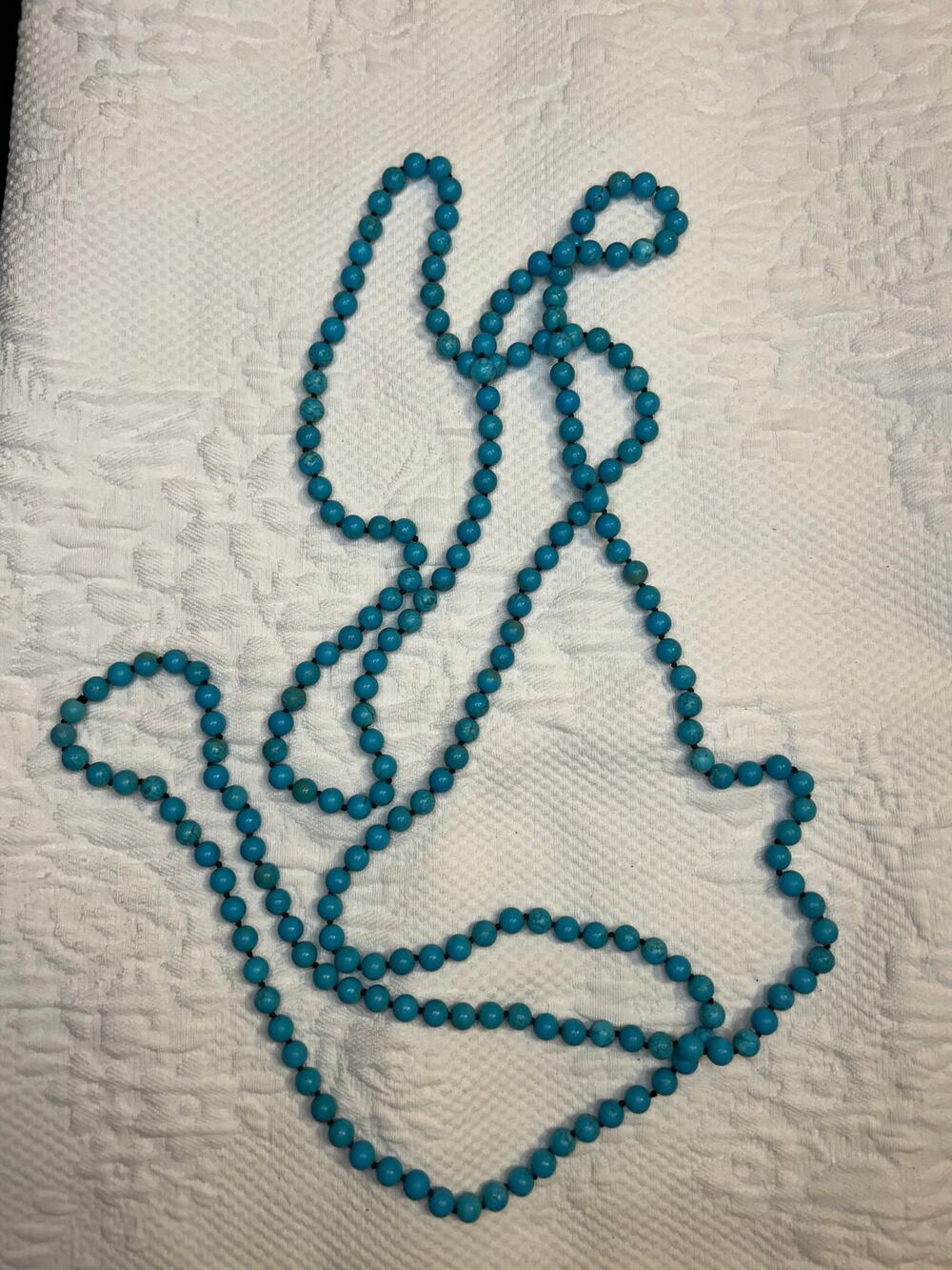 Stone Hand Knotted Faceted Beads in Turquoise Color